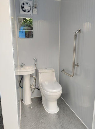 Dual Stall Portable Restroom Outdoor Mobile Toilet 2 Sink Bathroom & Accessories