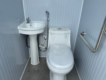 Dual Stall Portable Restroom Outdoor Mobile Toilet 2 Sink Bathroom & Accessories