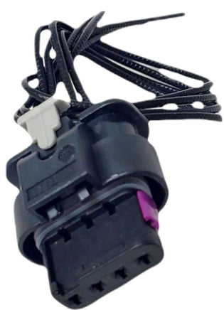 Diesel Fuel Injector Rail Connector Right Fits Silverado Sierra 2500HD 3500HD